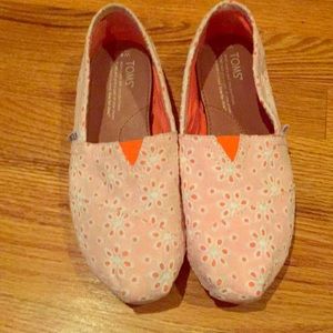 TOMS slip on shoes